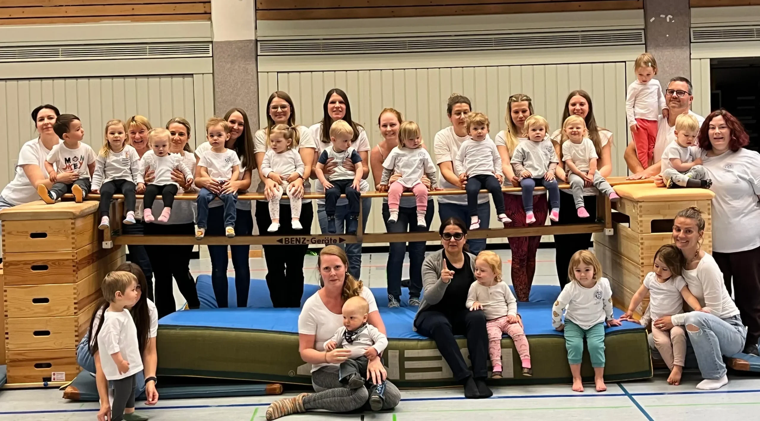 Eltern-Kind Turnen für Kinder von 1,5 bis 3 Jahre Mittwochs